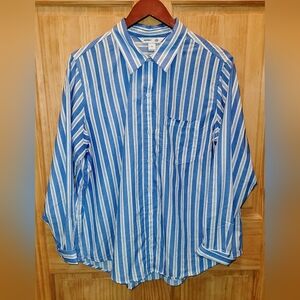 Womens Old Navy Blue & White Pin Striped Long Sleeve Button Down Shirt. Size XL